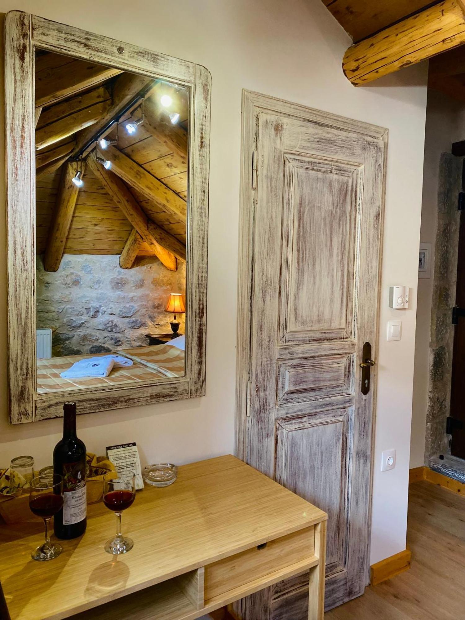 Alexandros Guesthouse Arachova Bagian luar foto
