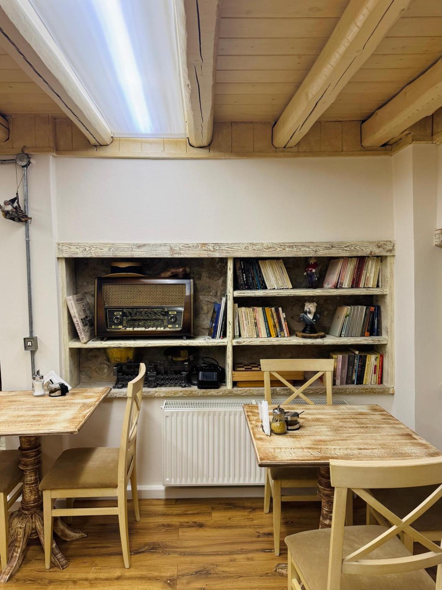 Alexandros Guesthouse Arachova Bagian luar foto